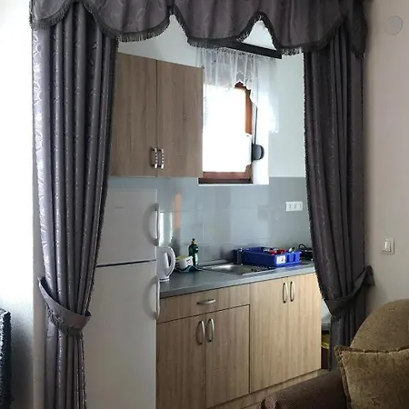 Sara Apartment *